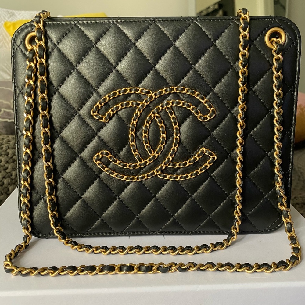 Black accordion Chanel bag